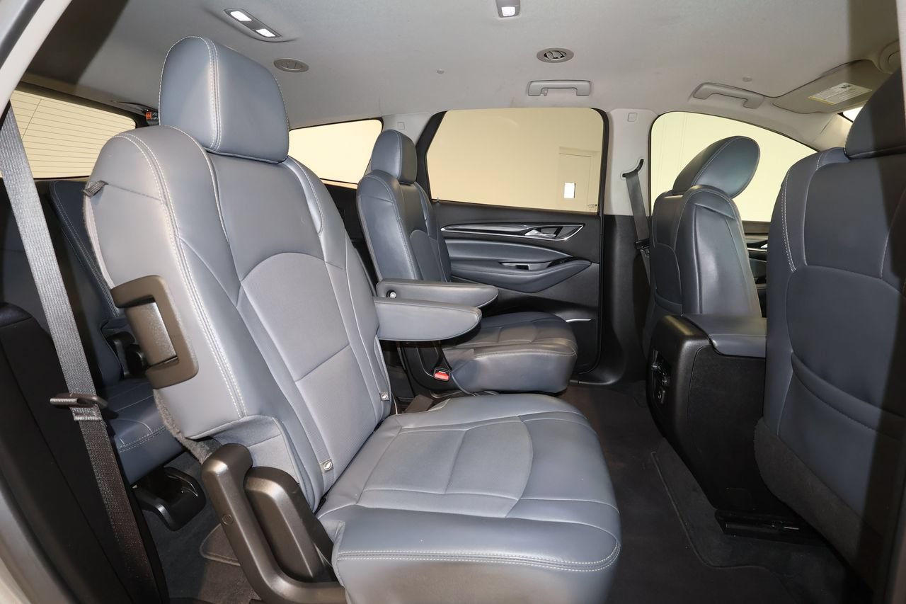 Used 2019 Buick Enclave Essence FWD image 16