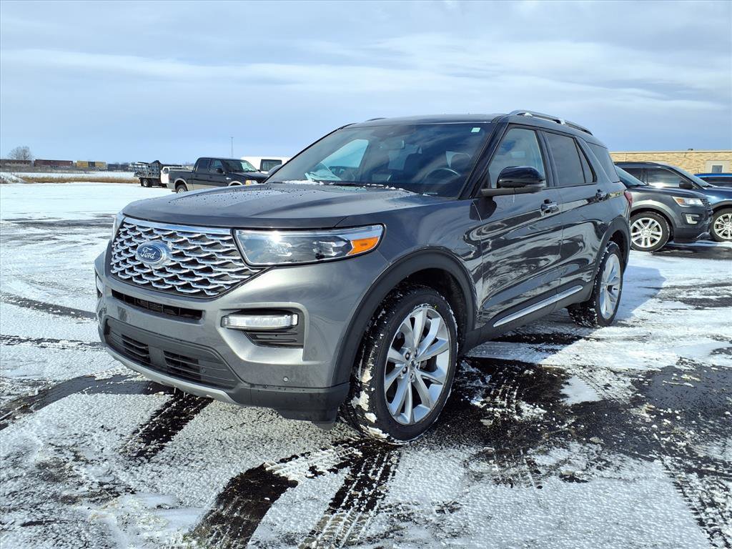 Used 2023 Ford Explorer Platinum w/ Technology Package AWD/4WD image 3