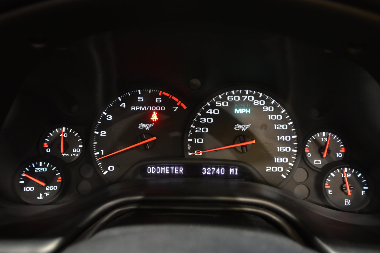 Used 2003 Chevrolet Corvette Convertible w/ Preferred Equipment Group1 image 38