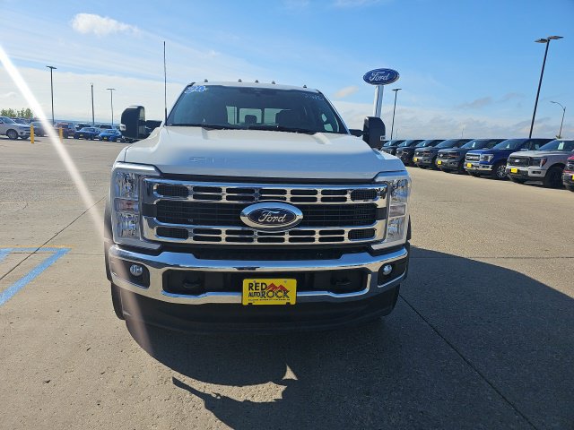 Used 2024 Ford F550 2WD Crew Cab Super Duty image 2