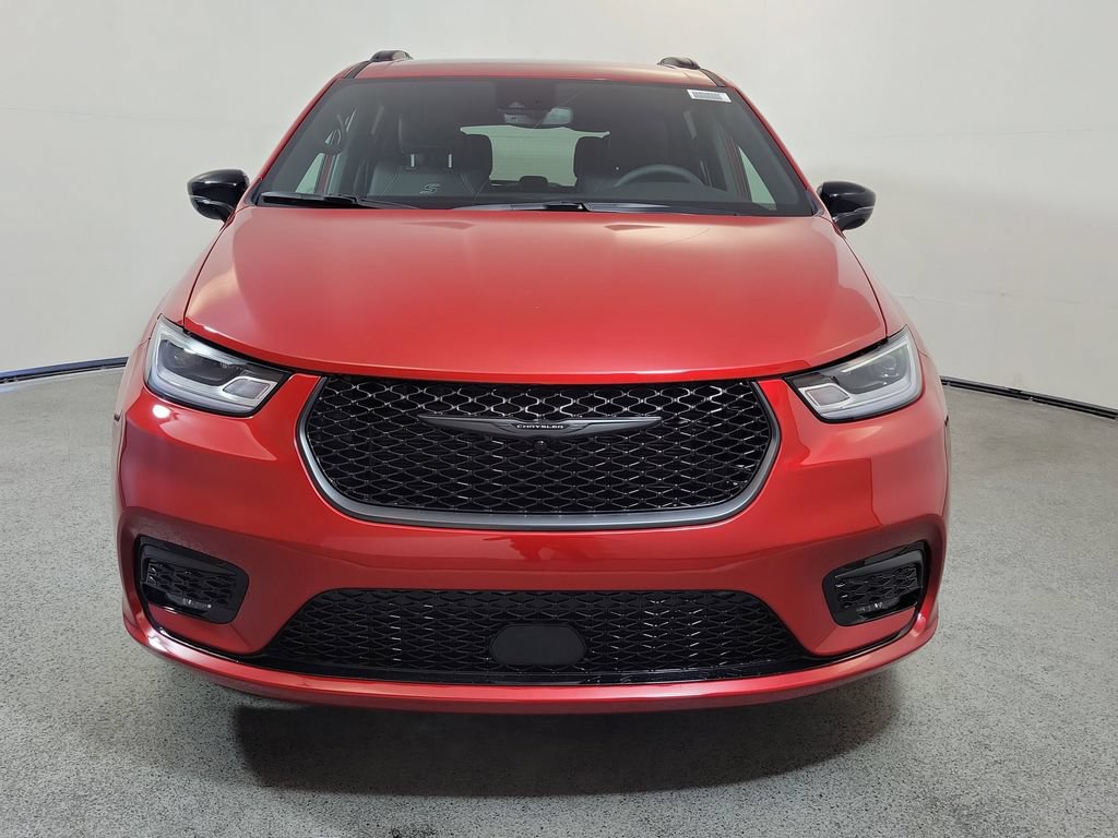 New 2026 Chrysler Pacifica Select FWD image 2