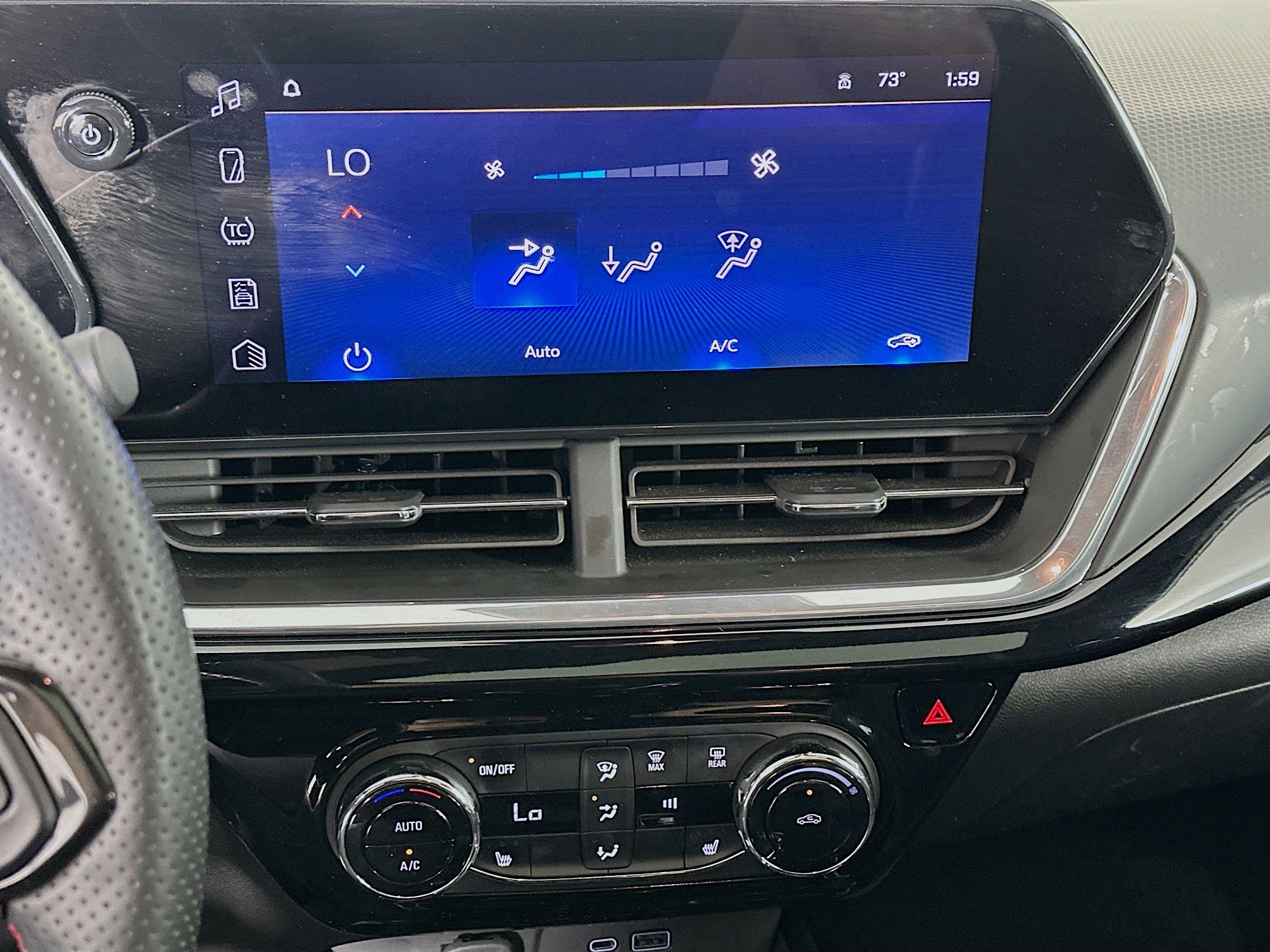 Used 2024 Chevrolet Trax RS w/ Sunroof Package image 23