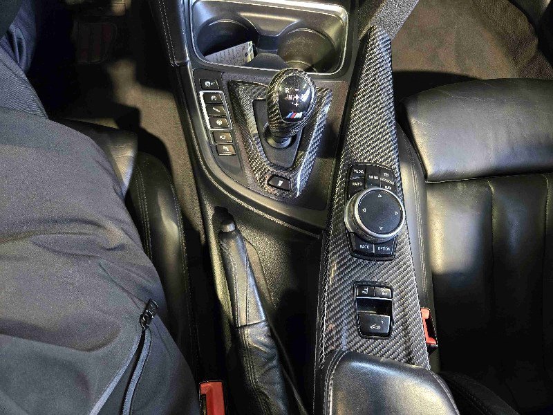 Used 2016 BMW M4 Convertible image 21