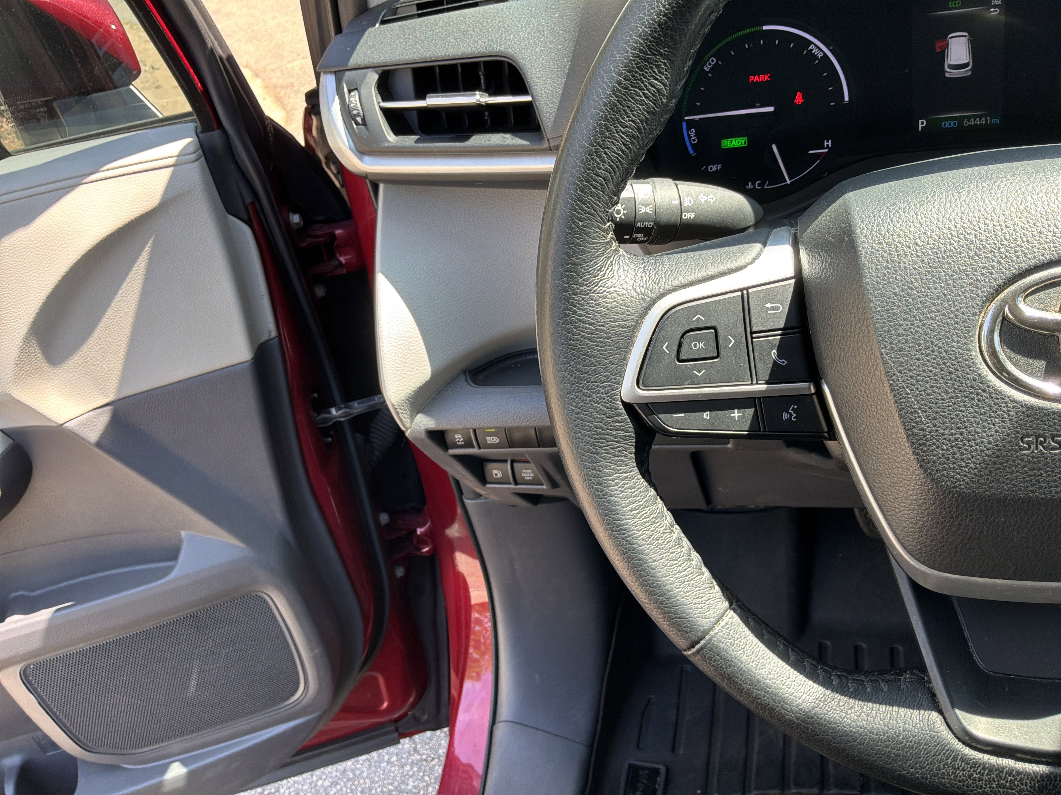 Used 2021 Toyota Sienna XLE image 19