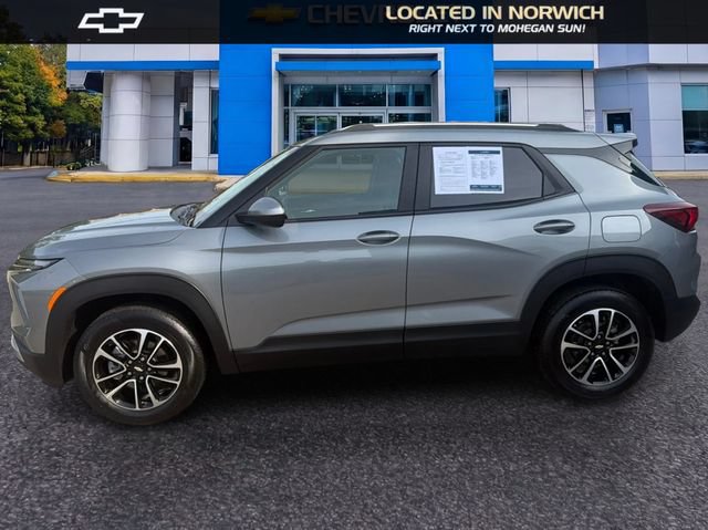 Certified 2025 Chevrolet TrailBlazer LT w/ Convenience Package AWD/4WD image 8