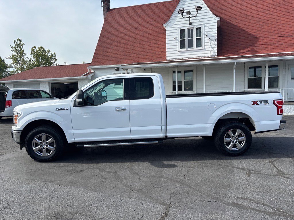 Used 2018 Ford F150 XLT w/ Equipment Group 302A Luxury image 4