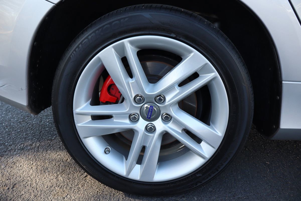 Used 2015 Volvo V60 T5 Platinum image 44