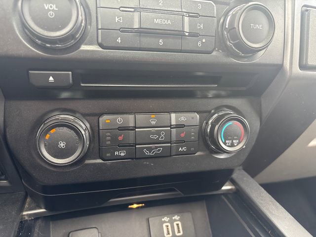 Used 2016 Ford F150 XLT w/ Equipment Group 302A Luxury image 23