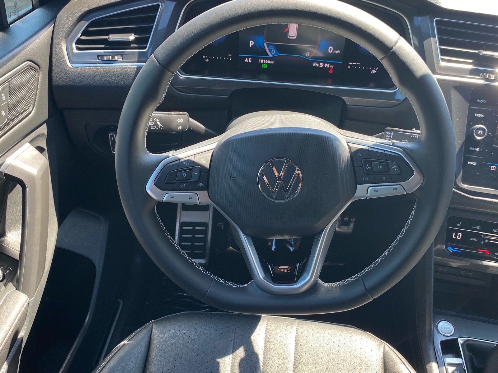 Certified 2023 Volkswagen Tiguan SE R-Line FWD image 6