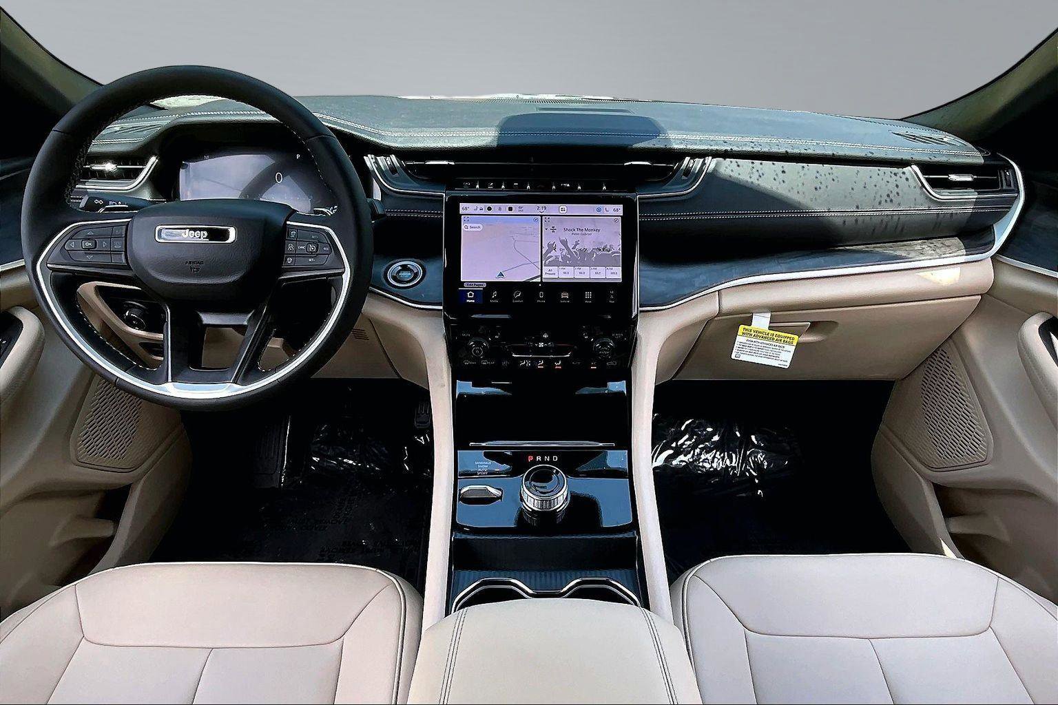 New 2025 Jeep Grand Cherokee Limited AWD/4WD image 5