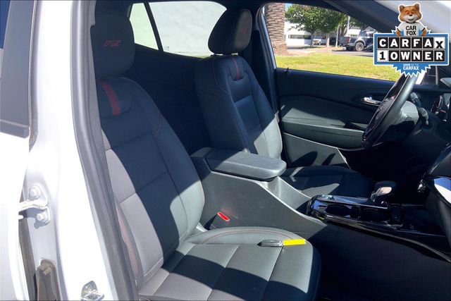 Used 2024 Chevrolet Trax RS w/ Sunroof Package FWD image 6