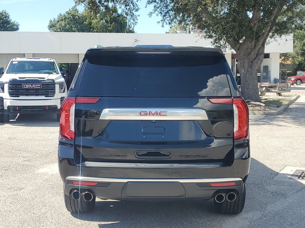 Used 2022 GMC Yukon Denali w/ Max Trailering Package AWD/4WD image 5