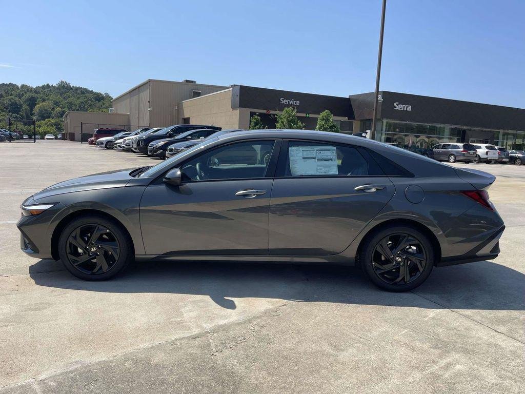 New 2026 Hyundai Elantra SEL Sport FWD image 31