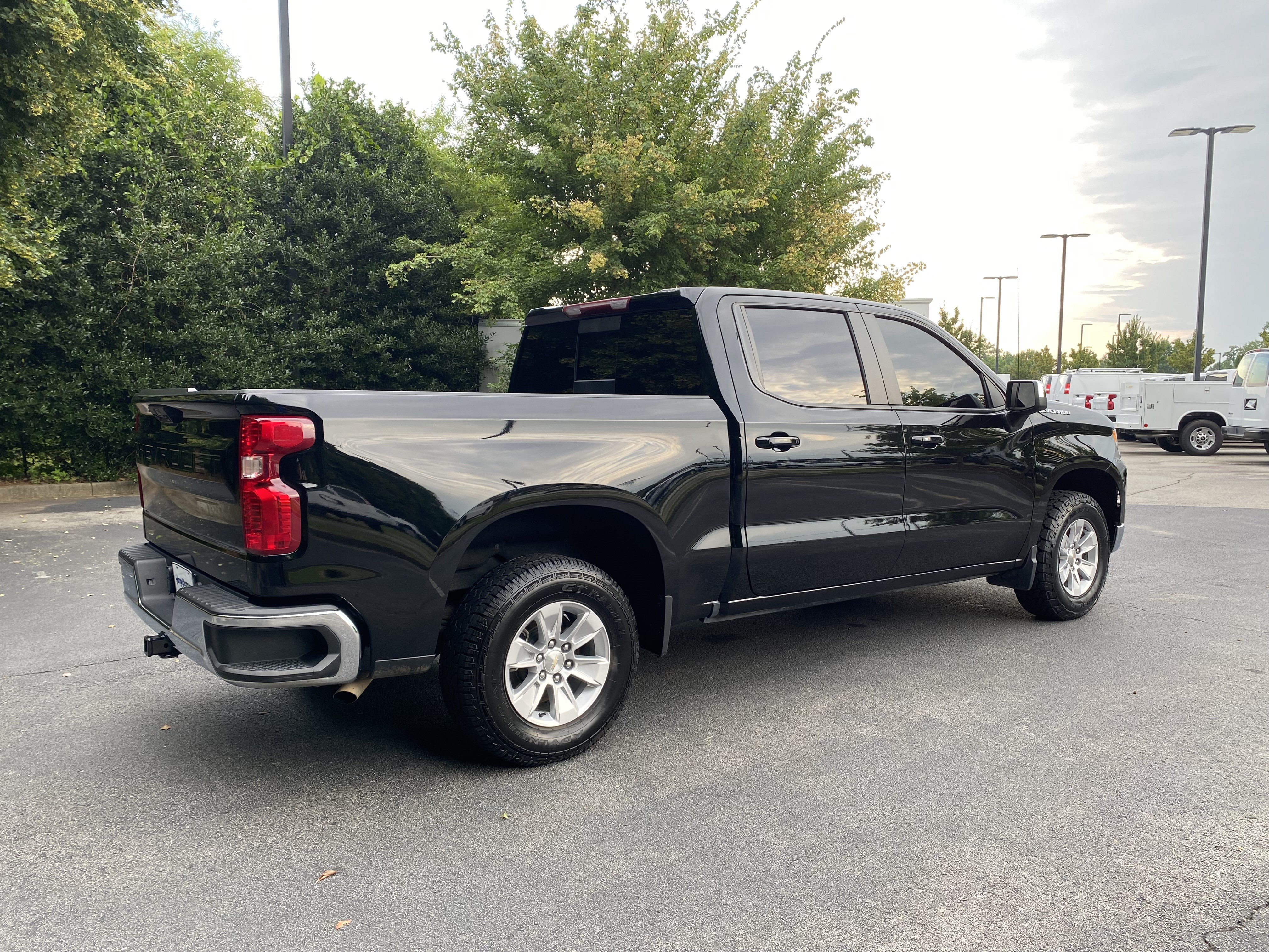Used 2024 Chevrolet Silverado 1500 LT w/ Convenience Package II RWD image 9
