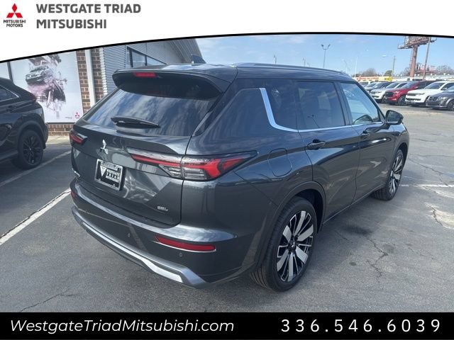 New 2026 Mitsubishi Outlander SEL FWD image 11