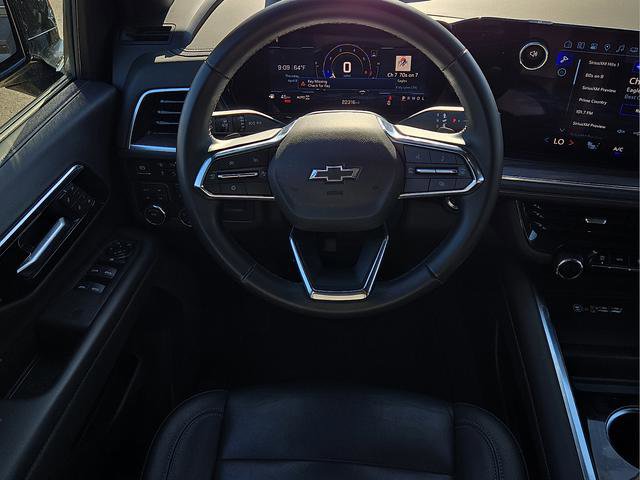 Used 2025 Chevrolet Tahoe Z71 AWD/4WD image 19