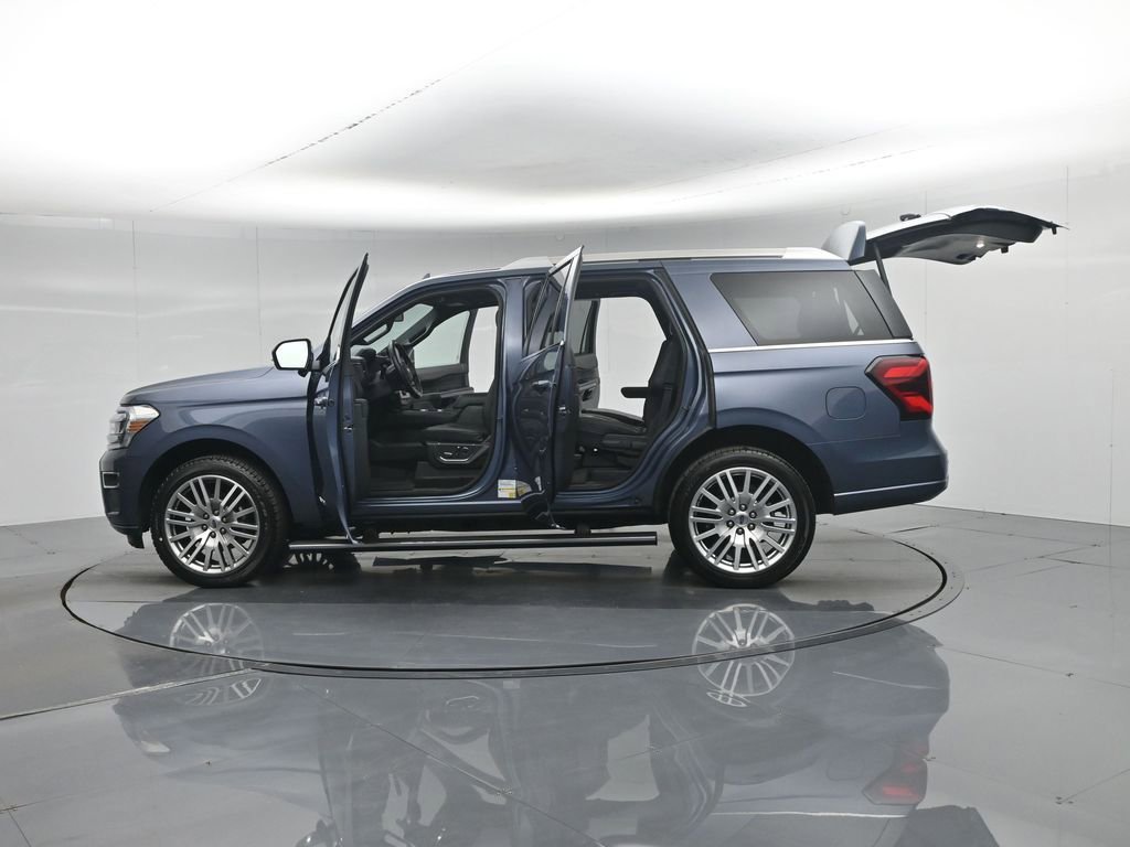 Certified 2023 Ford Expedition Platinum image 41