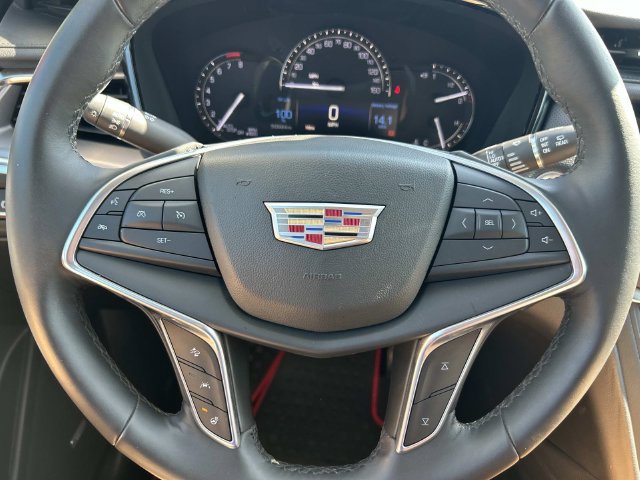 Used 2017 Cadillac XT5 Luxury w/ Driver Awareness Package FWD image 30