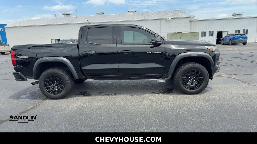 Used 2023 Chevrolet Colorado Trail Boss w/ Technology Package AWD/4WD image 11