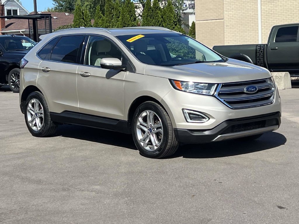 Used 2018 Ford Edge Titanium w/ Ford Safe & Smart Package AWD/4WD image 8