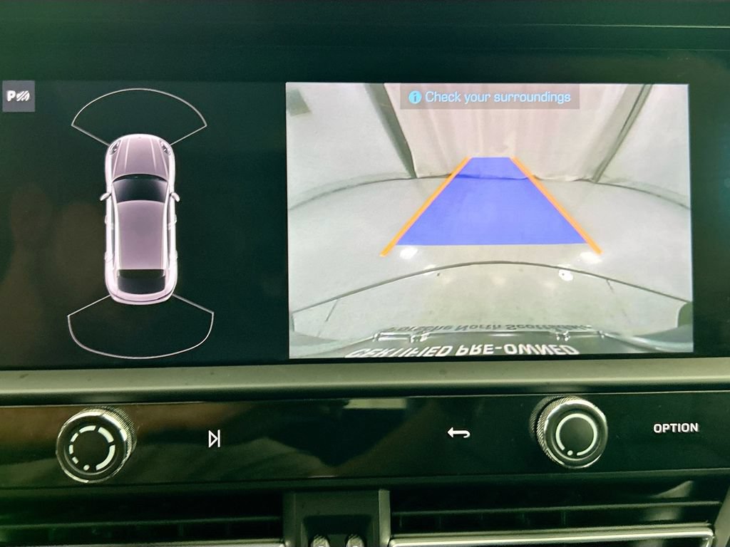 Certified 2024 Porsche Macan AWD/4WD image 17