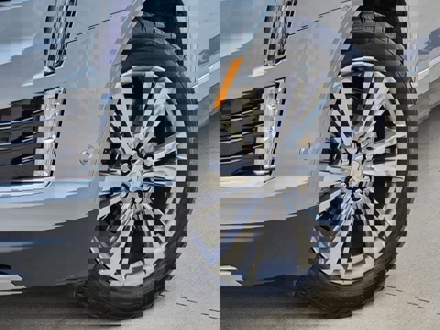 New 2025 Cadillac XT5 Premium Luxury w/ Technology Package image 8