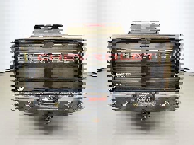 Used 2020 Chevrolet Silverado 1500 LT Trail Boss image 7