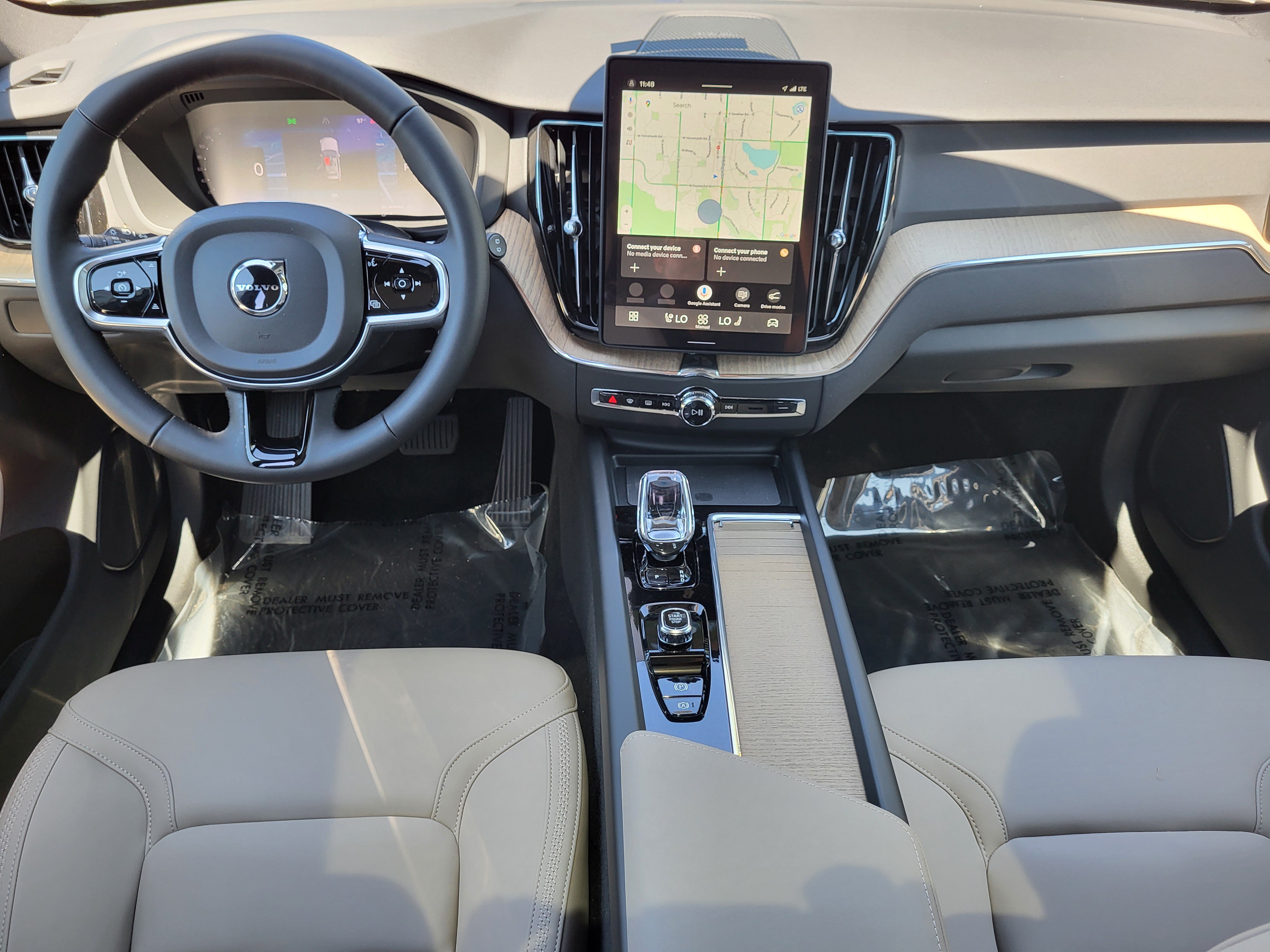 New 2026 Volvo XC60 T8 Plus w/ Protection Package Premier AWD/4WD image 18