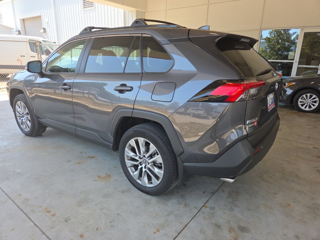 Used 2025 Toyota RAV4 XLE Premium FWD image 2