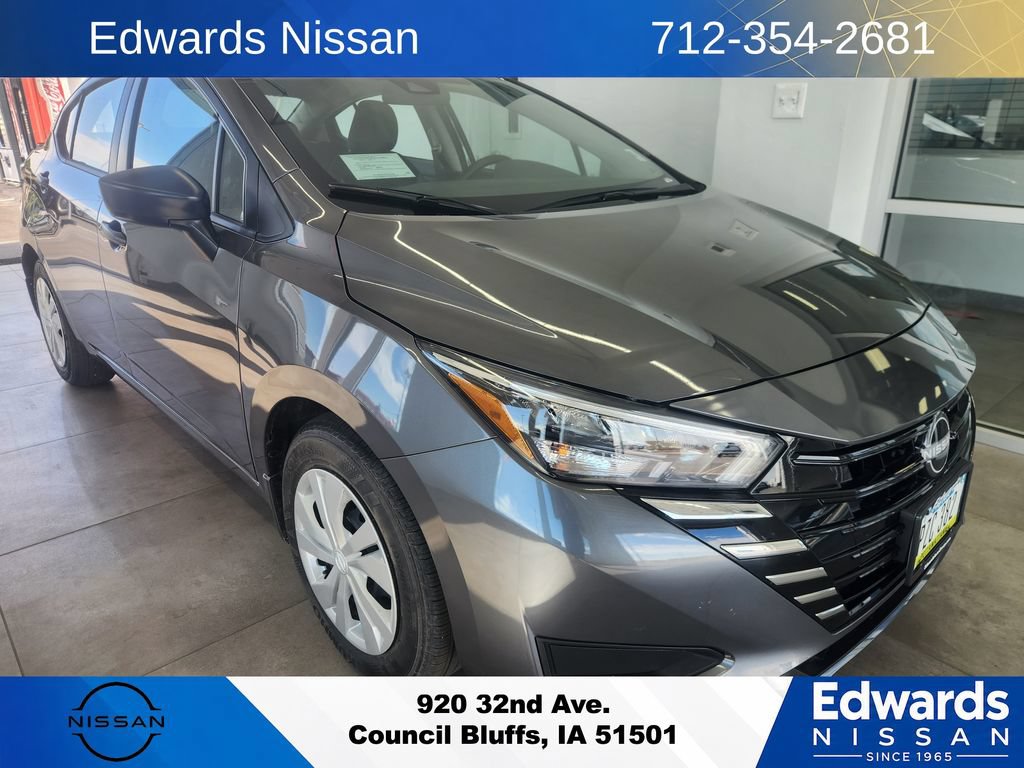 New 2025 Nissan Versa S w/ Trunk Package