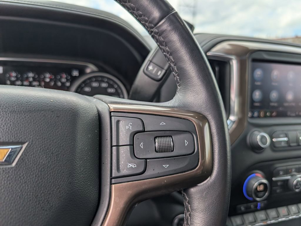 Used 2022 Chevrolet Silverado 2500 High Country w/ Z71 Off-Road Package image 14