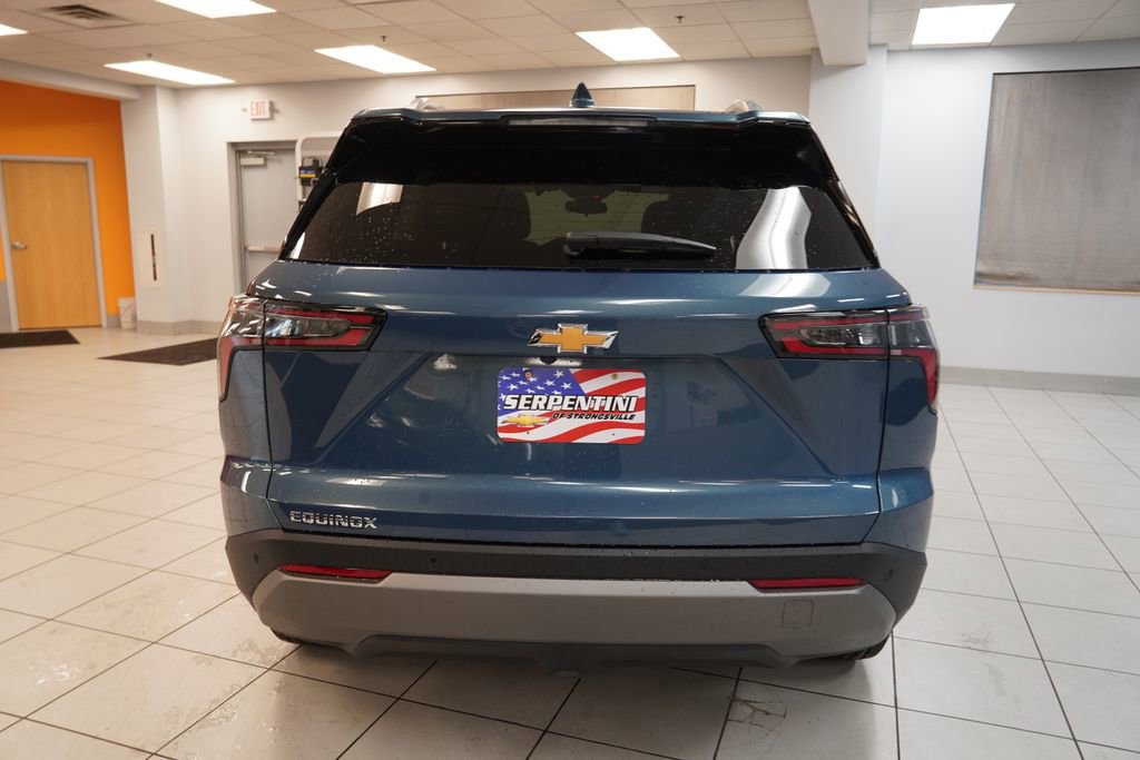 New 2026 Chevrolet Equinox LT w/ Convenience Package II FWD image 8