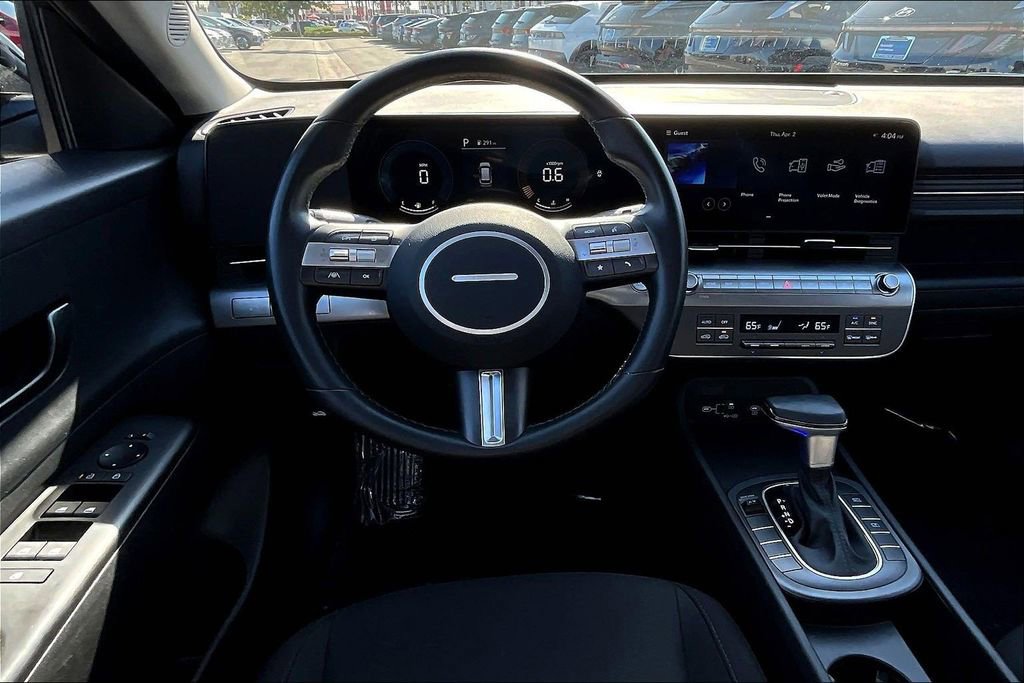 Certified 2025 Hyundai Kona SEL image 7