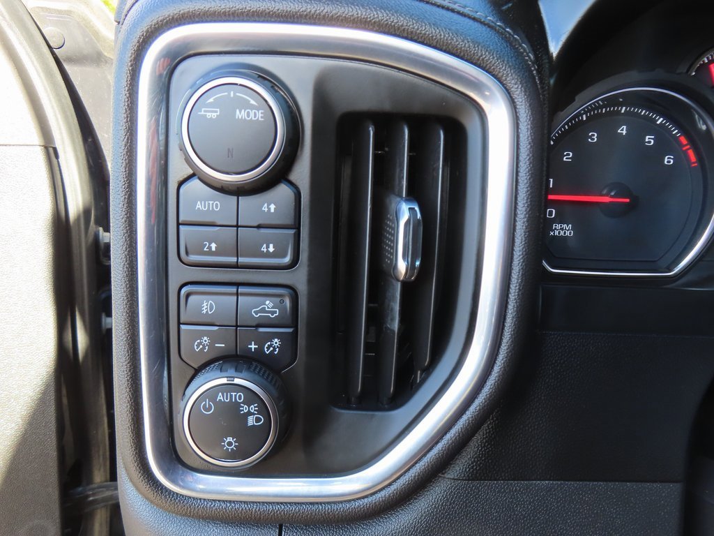 Used 2021 Chevrolet Silverado 1500 LT Trail Boss w/ Bed Protection Package image 10