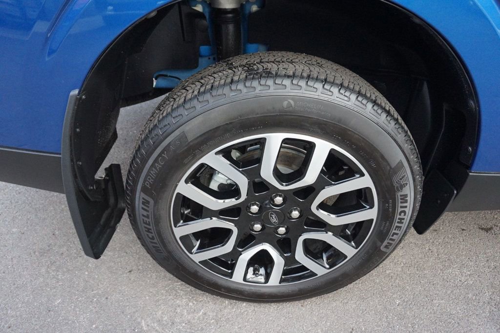 Used 2024 Ford Maverick Lariat image 13