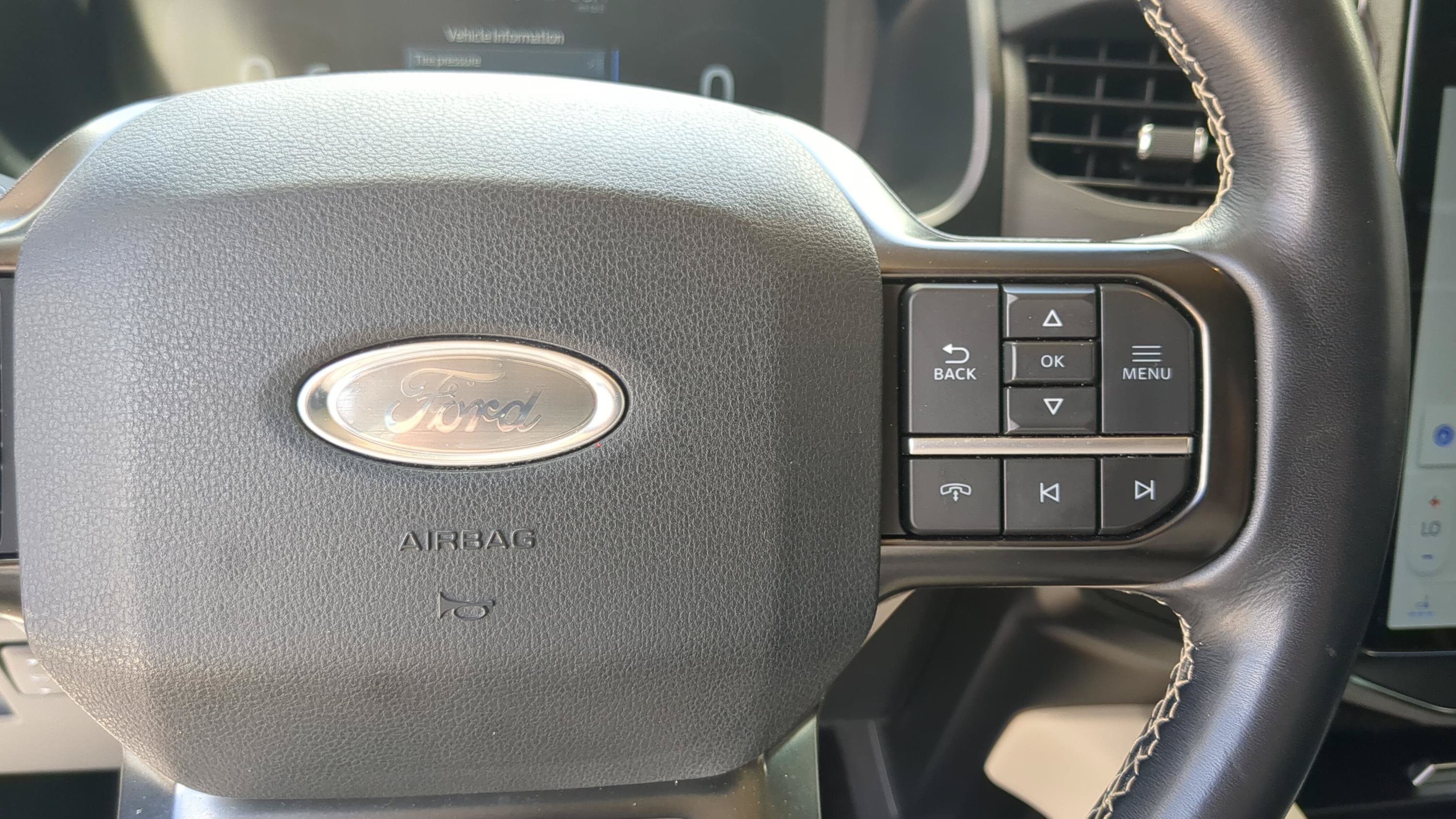Used 2023 Ford Expedition Max Platinum AWD/4WD image 14