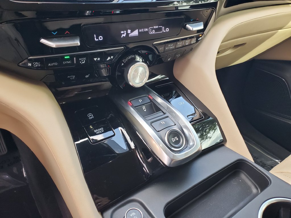 Certified 2025 Acura MDX w/ Technology Package FWD image 33