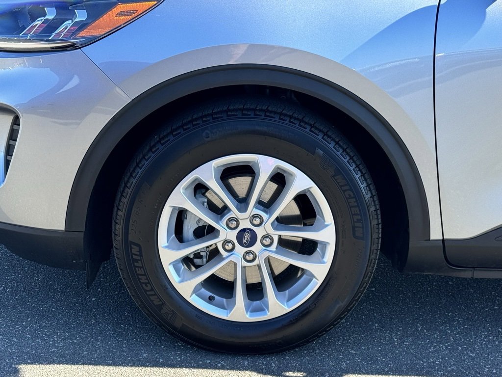 Used 2022 Ford Escape SE w/ Cold Weather Package image 37