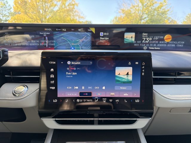 New 2026 Lincoln Nautilus Reserve AWD/4WD image 16