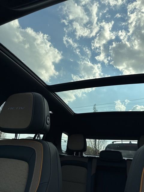 Used 2025 Chevrolet Equinox ACTIV w/ Safety and Technology Package image 9