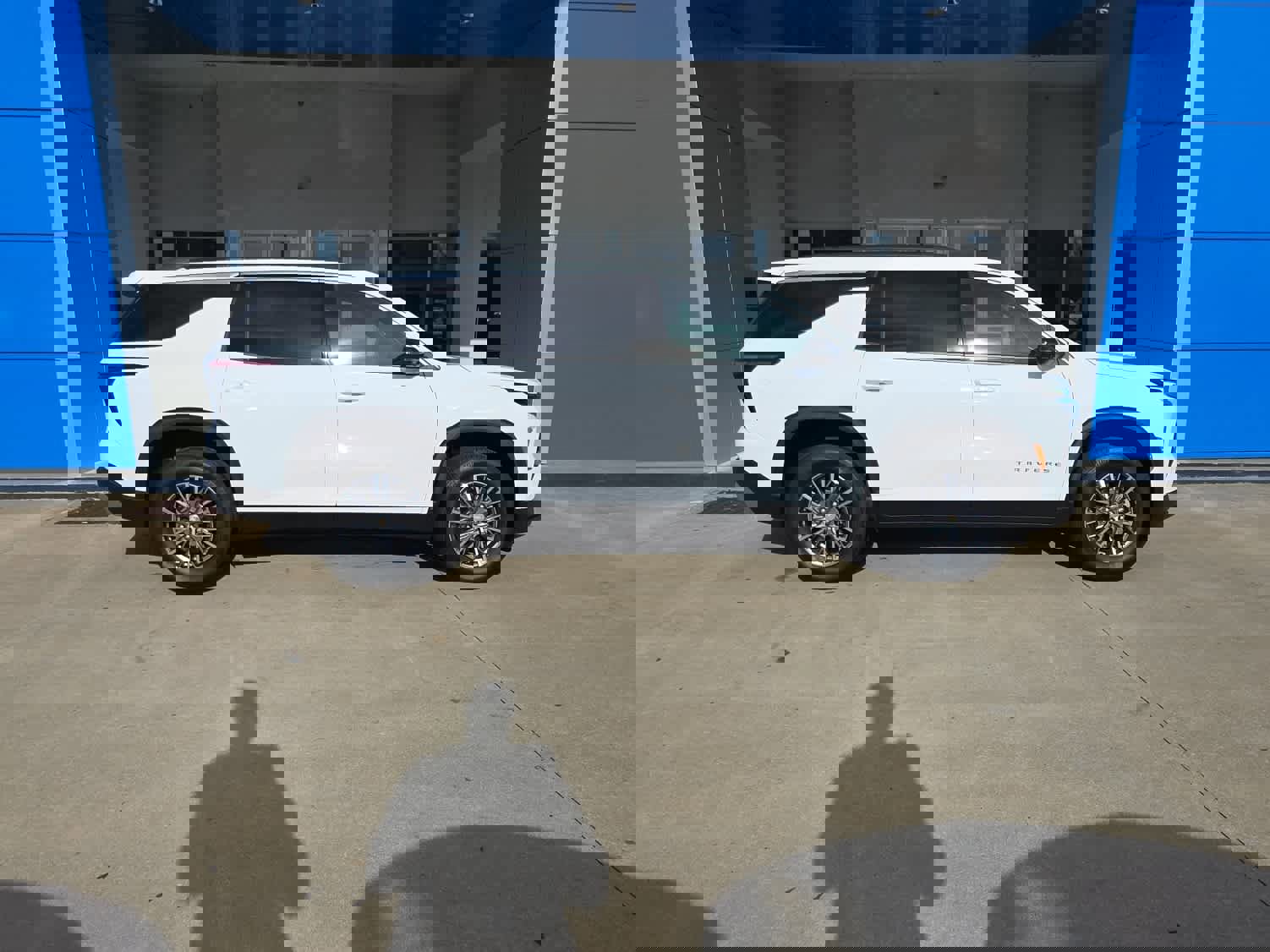 Used 2025 Chevrolet Traverse LT w/ Driver Confidence Package