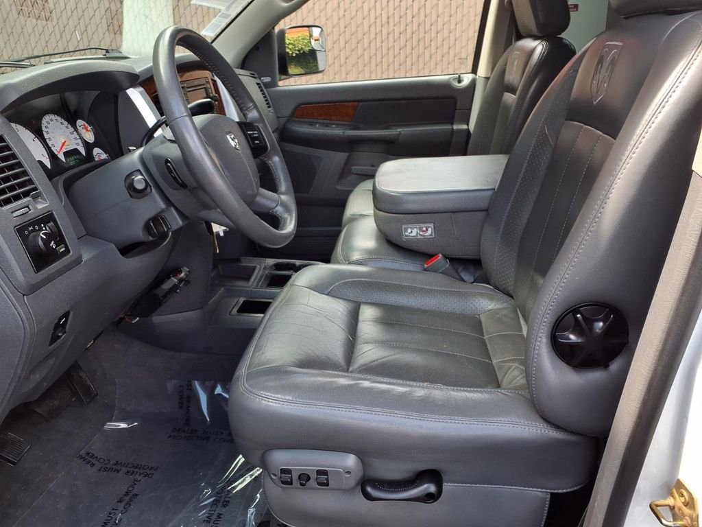 Used 2006 Dodge Ram 3500 Truck Laramie w/ Protection Group AWD/4WD image 16