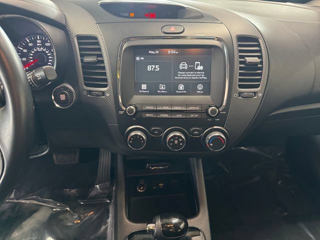 Used 2018 Kia Forte S w/ S Technology Plus Package FWD image 5