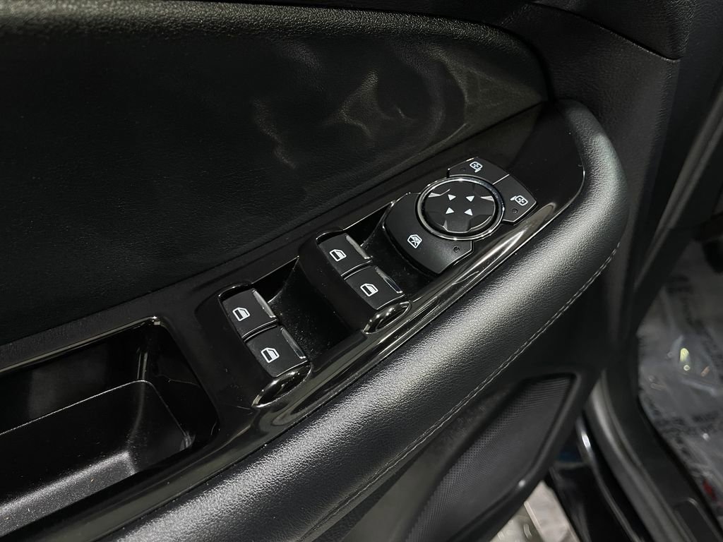 Used 2019 Ford Edge SEL w/ Equipment Group 201A image 22