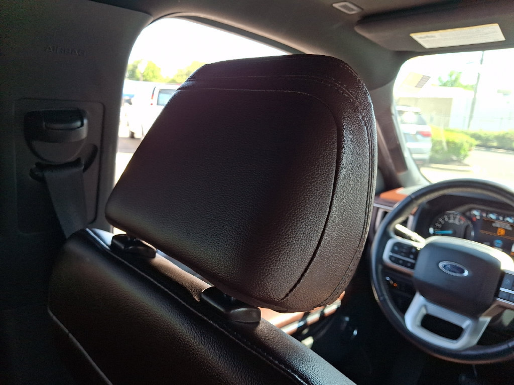 Used 2024 Ford Expedition Max Limited AWD/4WD image 14