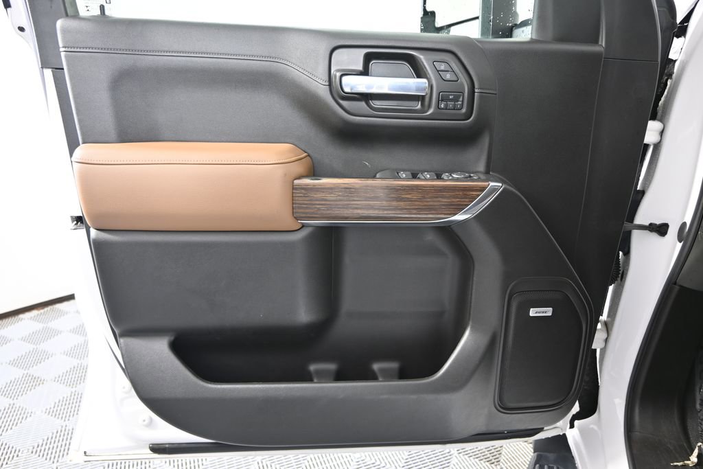 Used 2021 Chevrolet Silverado 1500 High Country AWD/4WD image 18
