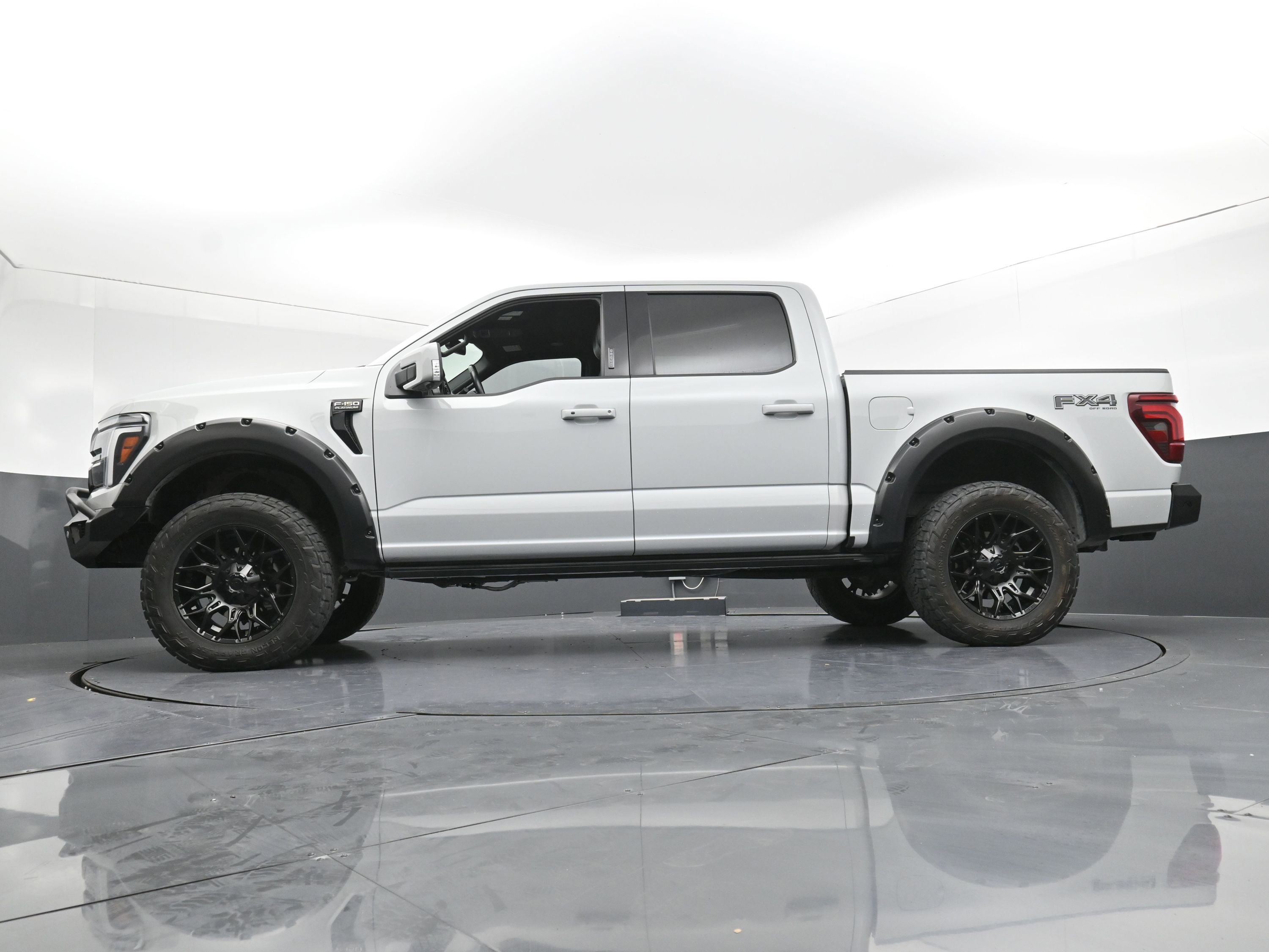 Certified 2024 Ford F150 Platinum w/ Equipment Group 702A High image 28