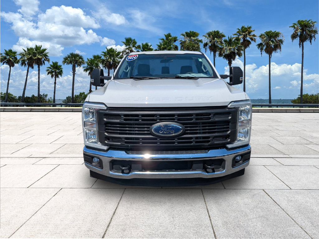 Used 2024 Ford F250 XL w/ XL Driver Assist Package RWD image 2