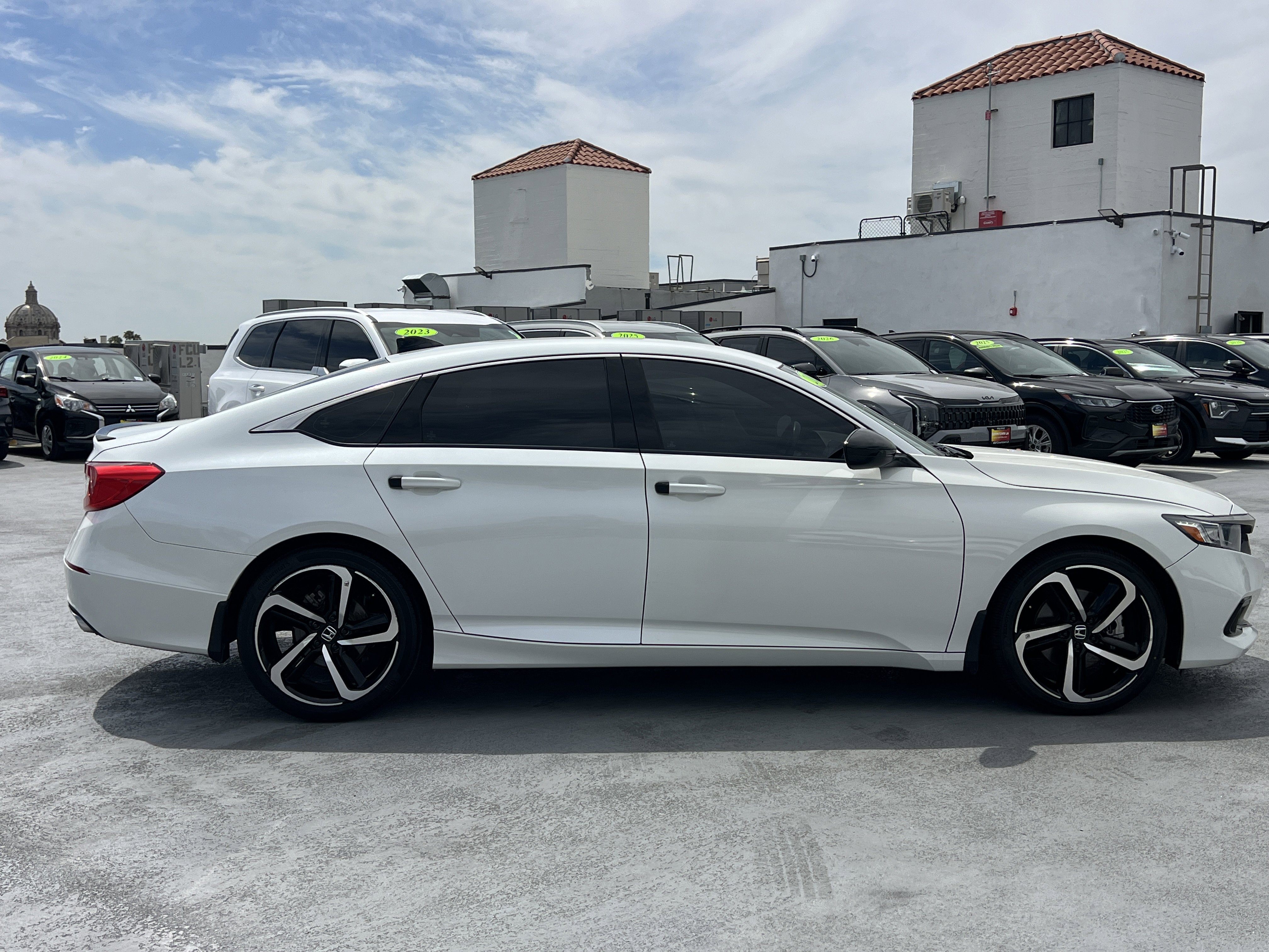 Used 2022 Honda Accord Sport image 9