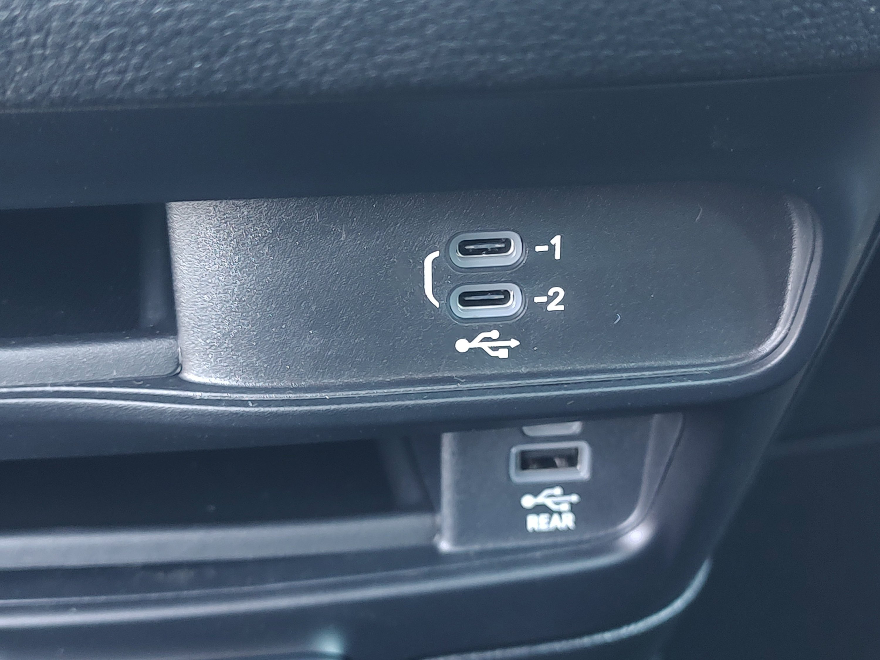 New 2026 Chrysler Pacifica Select FWD image 18